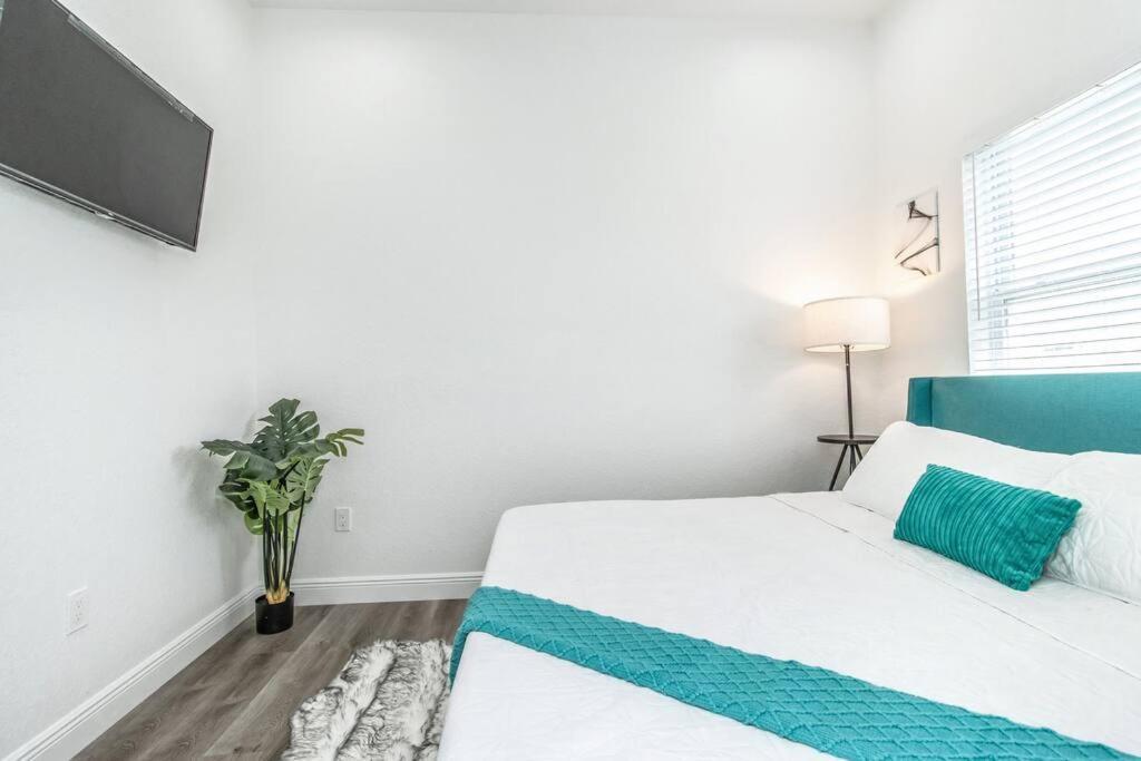 2Br Spacious House In Heart Of West טאמפה מראה חיצוני תמונה
