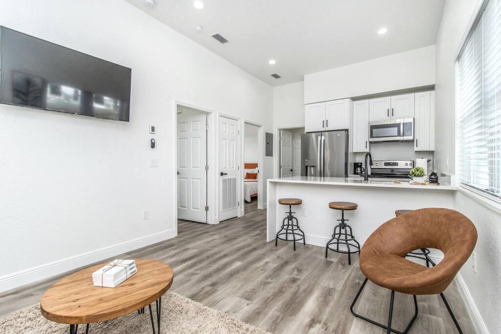 2Br Spacious House In Heart Of West טאמפה מראה חיצוני תמונה